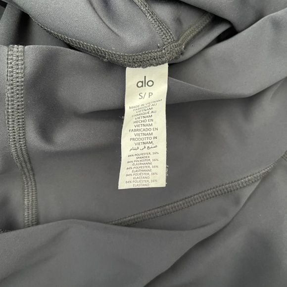 Alo Yoga High-Waist Airlift 7/8 Leggings - Picture 8 of 9